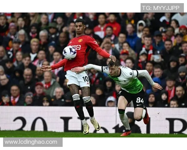 早报曼城输球落后4分利物浦第11，英超格局再生变数